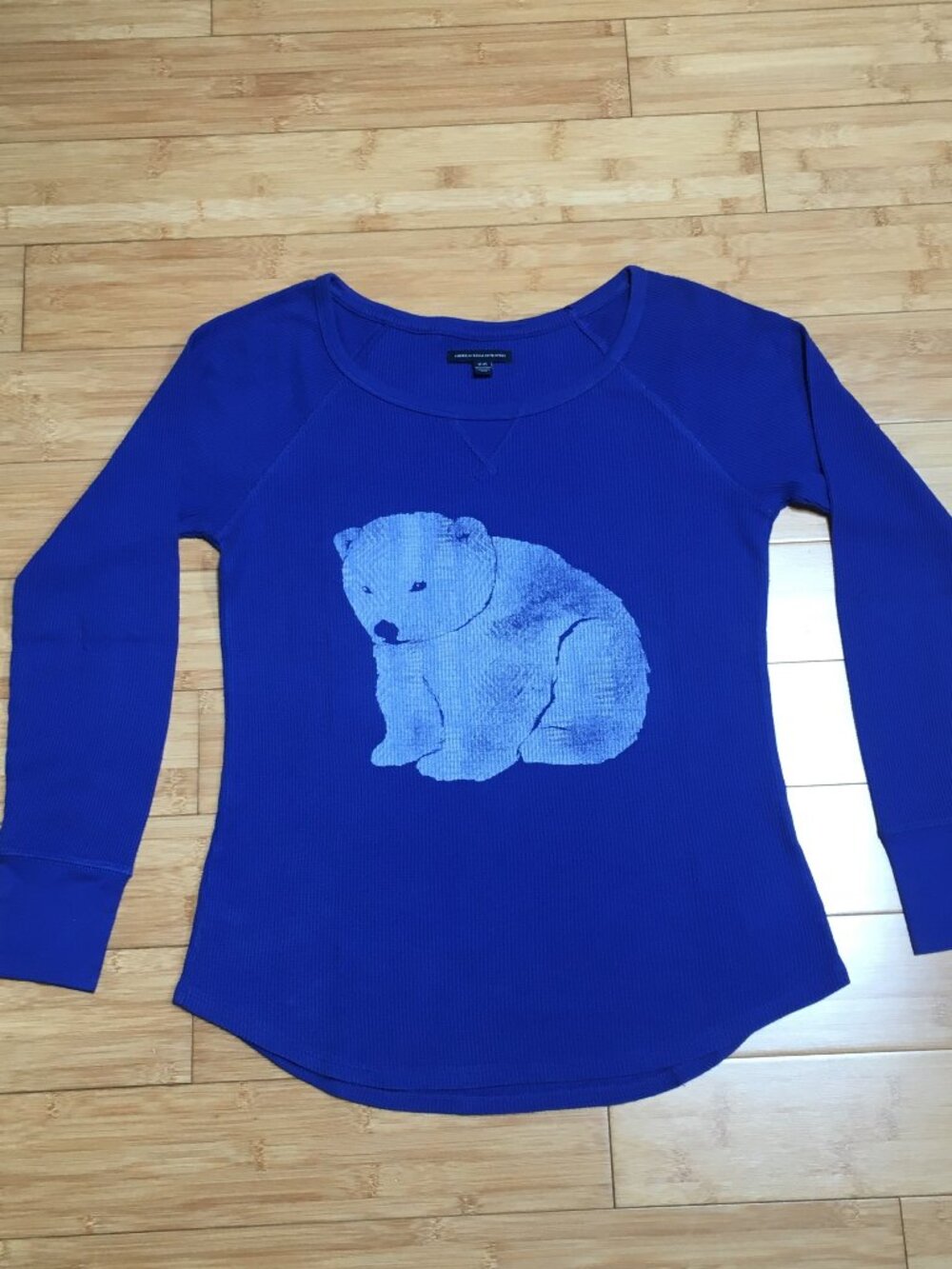 EUC American Eagle Blue Polar Bear Graphic Thermal Shirt